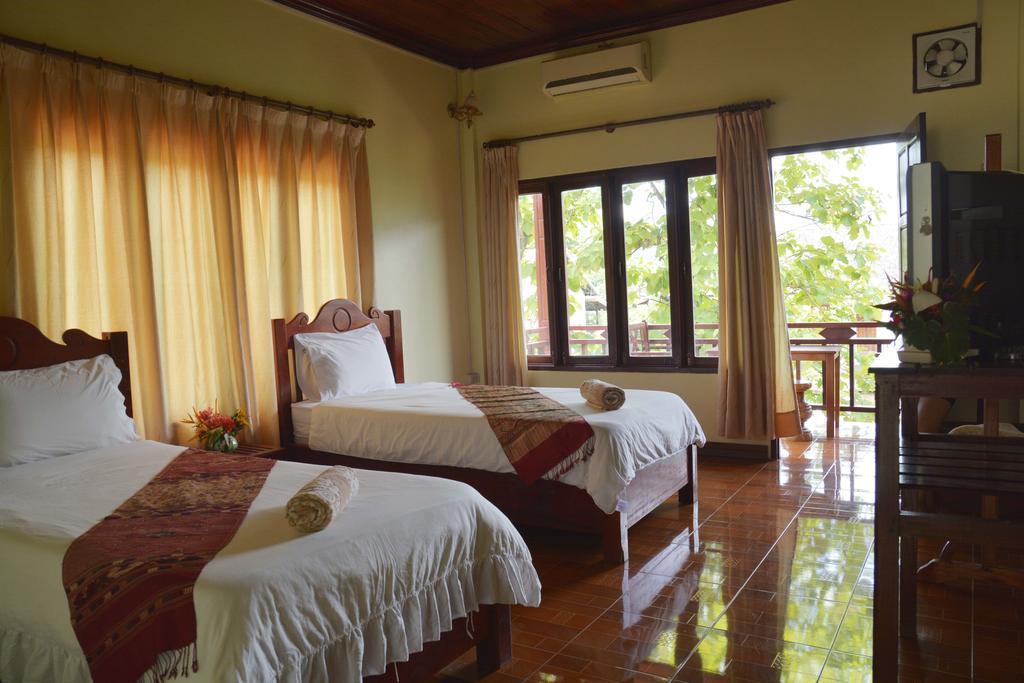 Hotel Vilayvong Vang Vieng Exterior photo