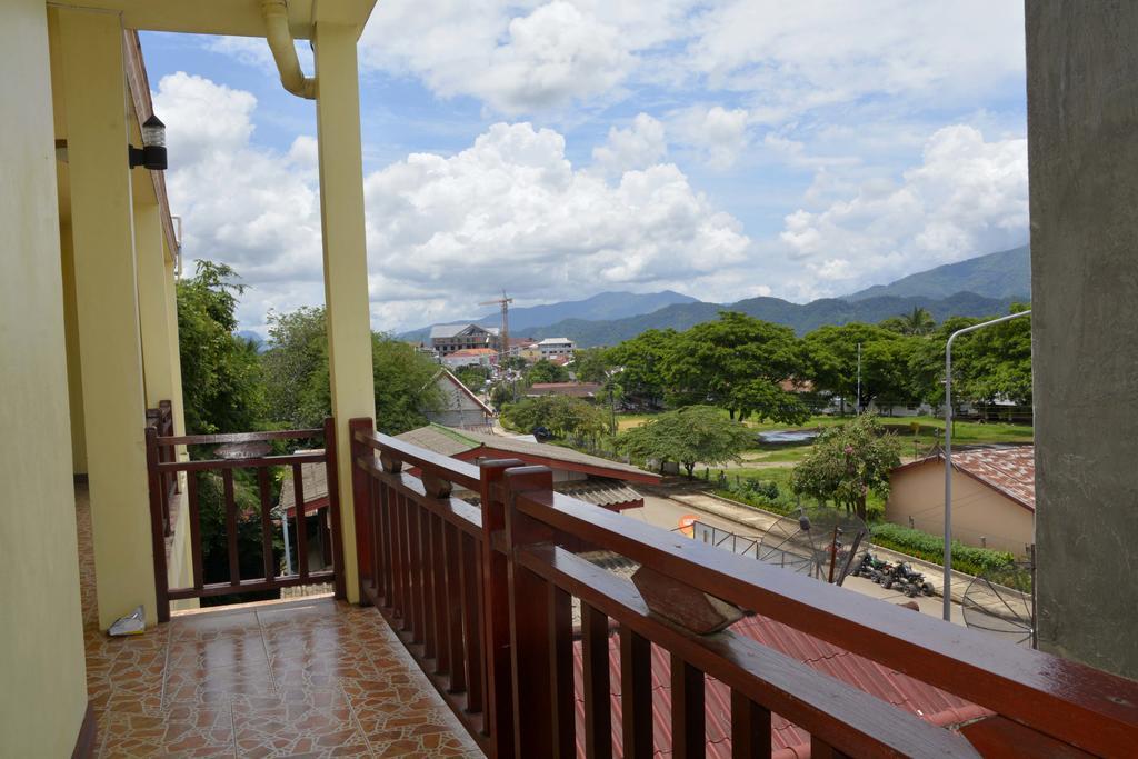 Hotel Vilayvong Vang Vieng Exterior photo
