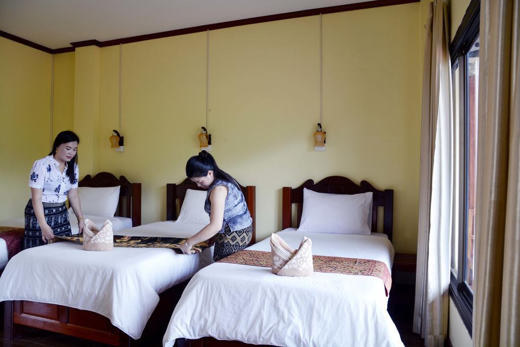 Hotel Vilayvong Vang Vieng Exterior photo